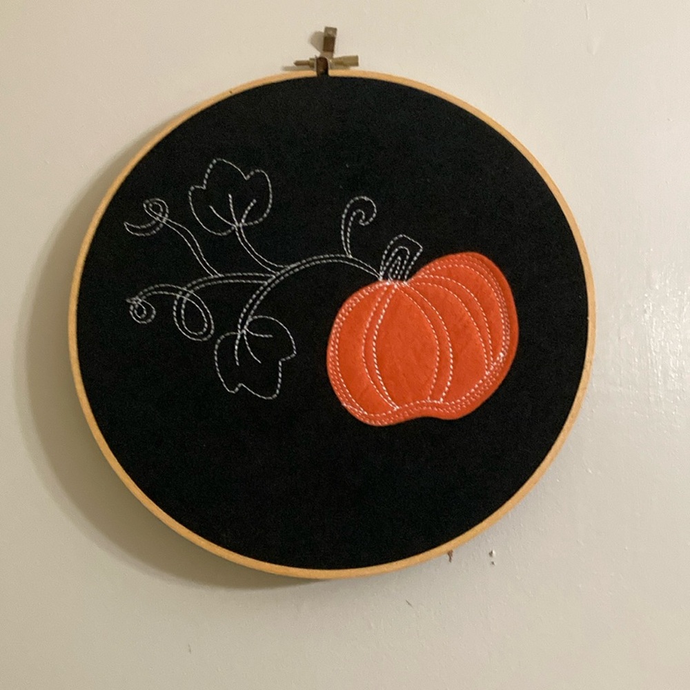 Pumpkin Pleasure 10” Wall/Door Decor